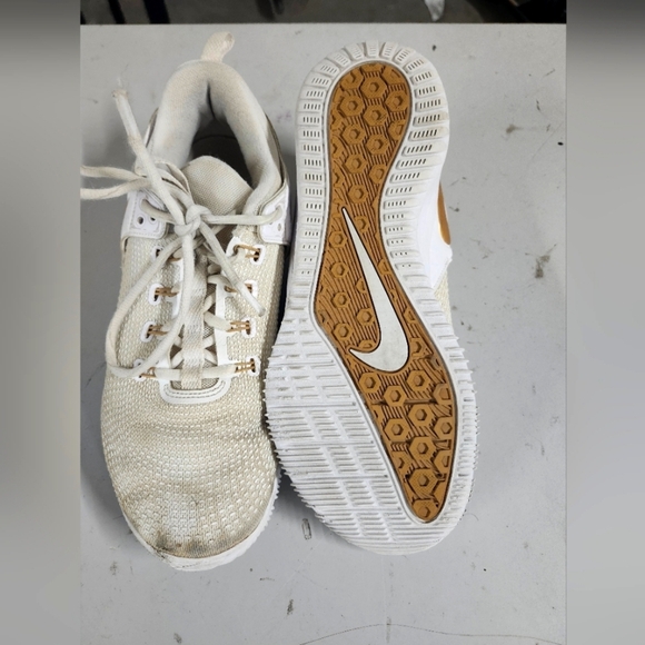 Nike Air Zoom Hyperace 2 SE Vollyball Shoes - Picture 2 of 7